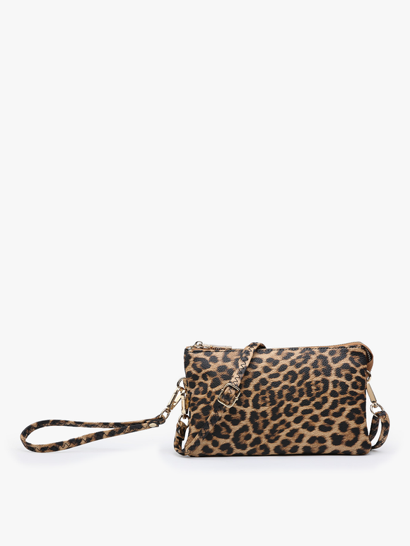 All the Pockets Crossbody in Classic Leopard