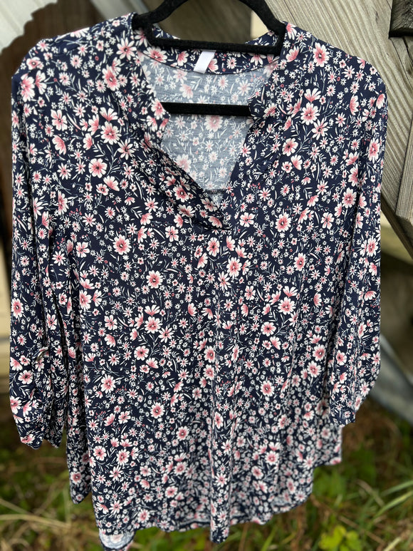 Navy Floral Gabby Top