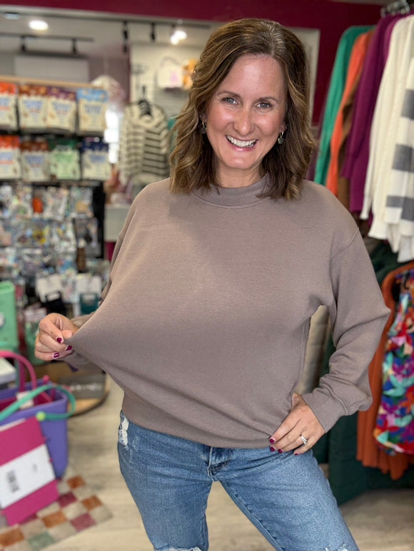 The everyday pullover in Mocha