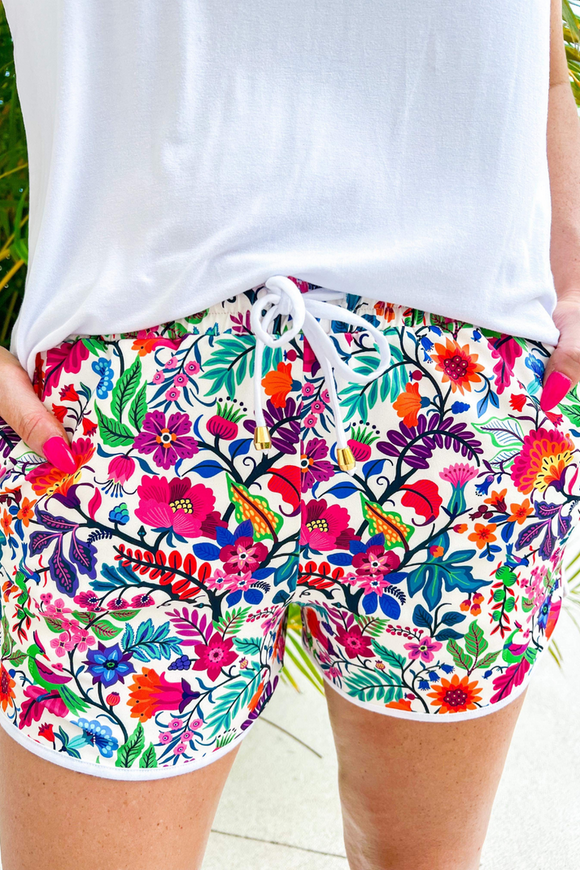 Janessa Everyday Shorts in Watch Me Bloom