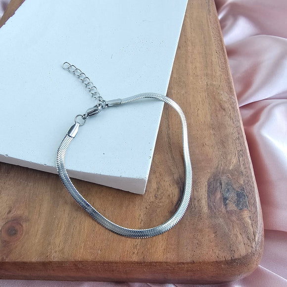 Luxe 18K Silver Herringbone Bracelet